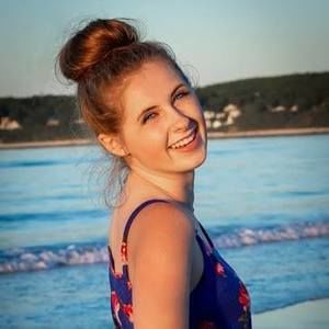 Meet your Posher, Devyn